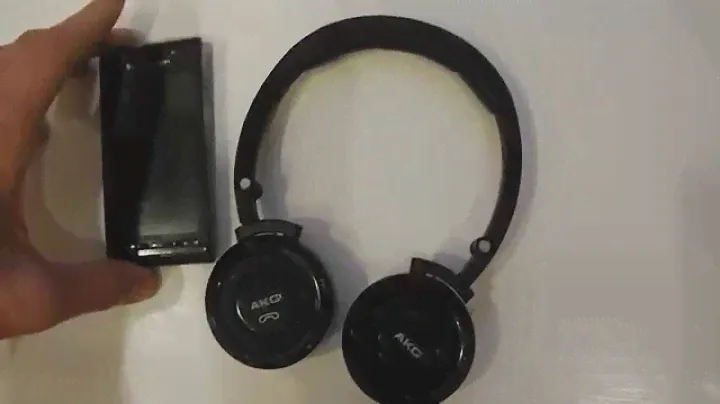 AKG K830BT