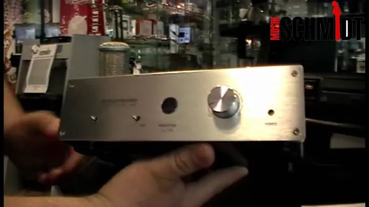 AKG Perception 820 Tube