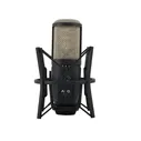 AKG P420