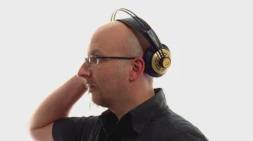 AKG K121 Studio