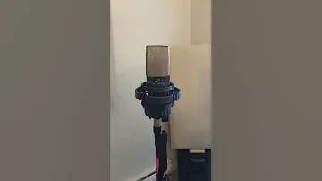 Recording TASTY Vocals: AKG 414 to Yamaha M406 to Apollo Twin