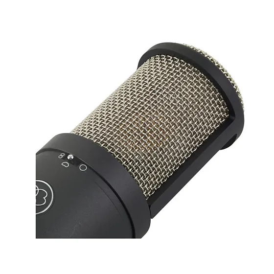 AKG P420-4