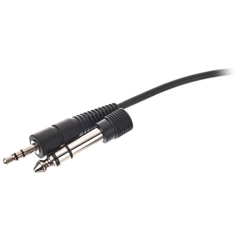 AKG K52 наушники закрытые-1