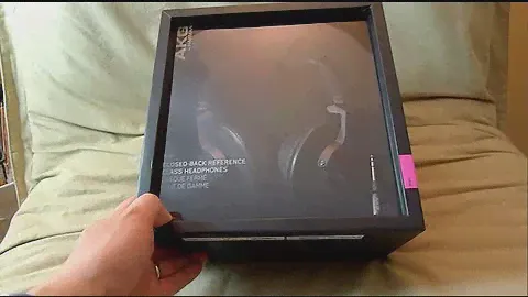 "First Look" AKG K550 headphones Unboxing